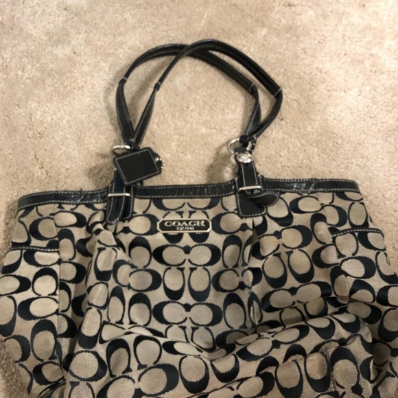 Coach - Picture 2 of 2